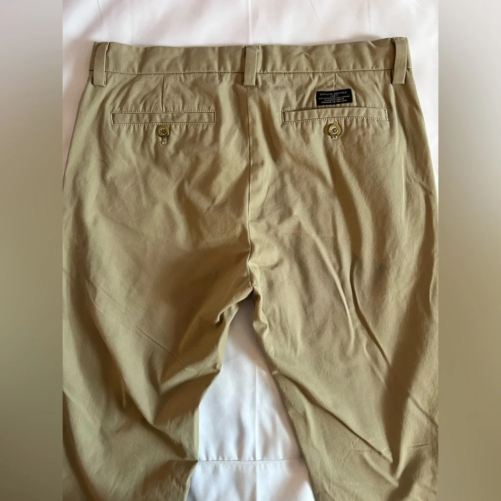 Men's Banana Republic Emerson Tan Chinos Size 32 x 34